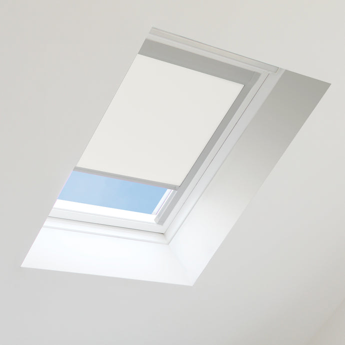 White Blackout Blind for Velux Roof Window Size U08 ,Silver Frames