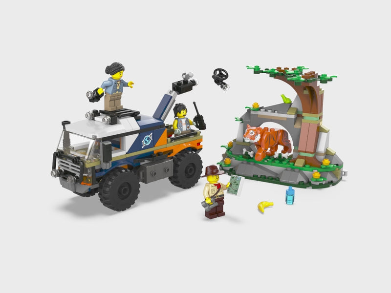 Load and play video in Gallery viewer, LEGO City Jungle Explorer Off-Road Truck Toy 60426
